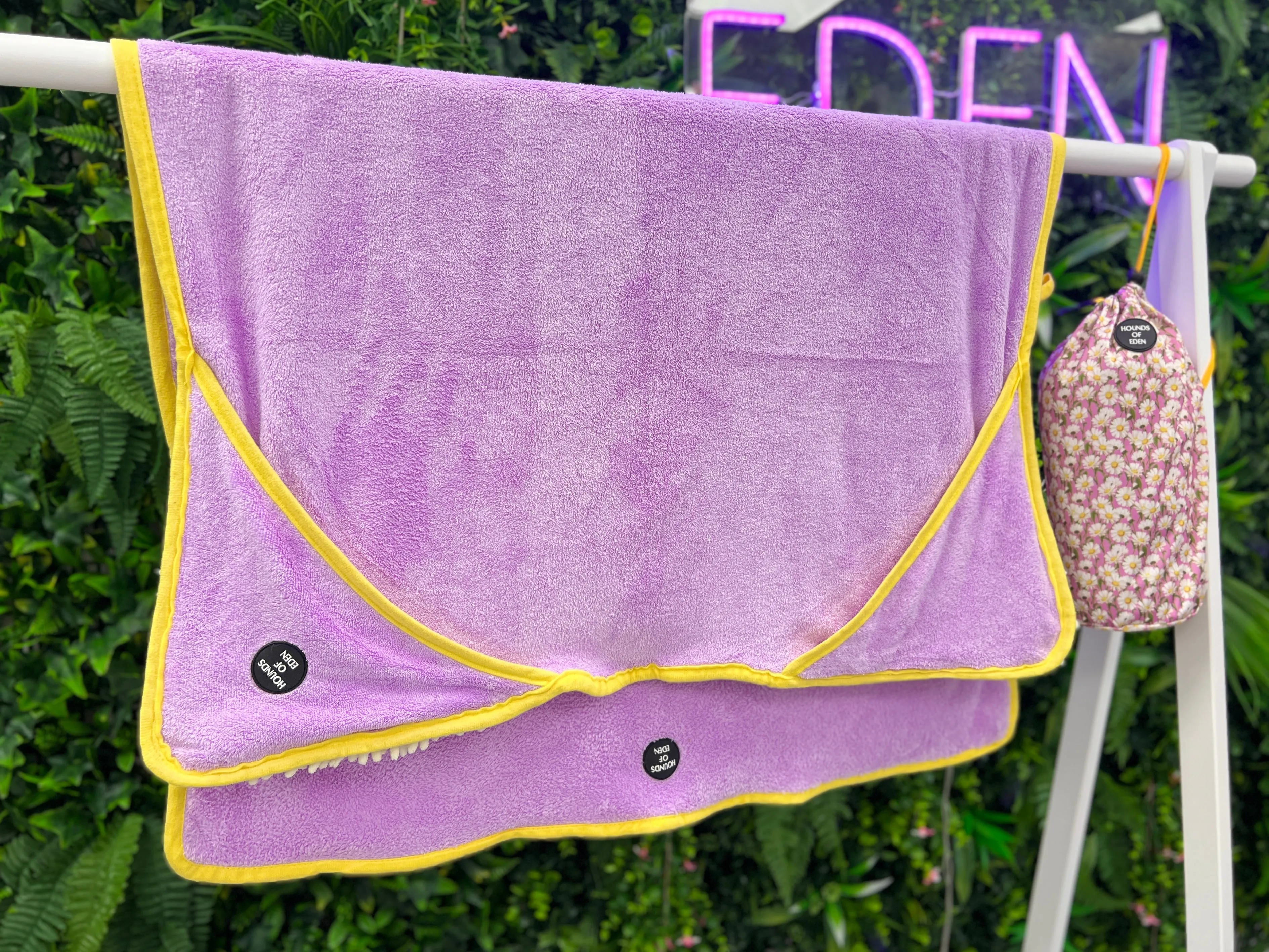 Daisy Dreams - Dog Towel   Carry Bag